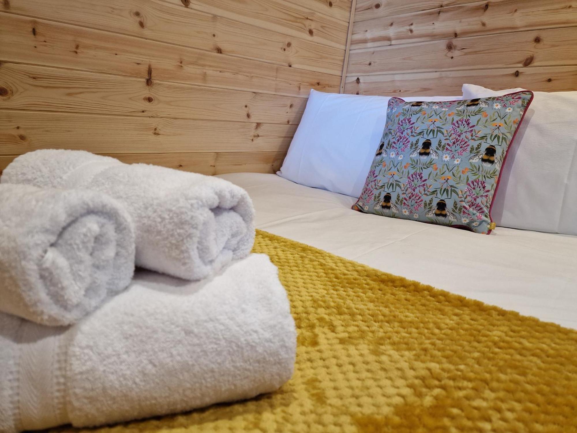 Gorse Gorgeous Glamping Hideaway Apartment Dundonnell Exterior photo
